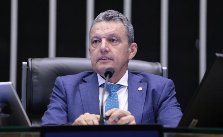 Imagem relacionada à pesquisa em saúde para tratamento de doenças raras
