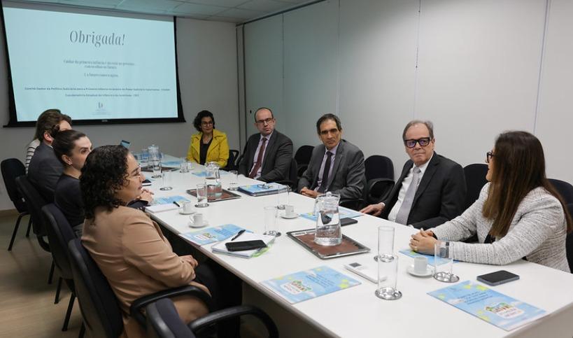 Plano Estadual da Primeira Infância em Santa Catarina - Atualização 2025
