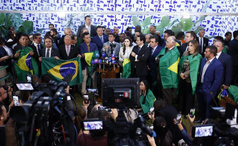 Imagem relacionada à votação do projeto de anistia e impeachment de Moraes