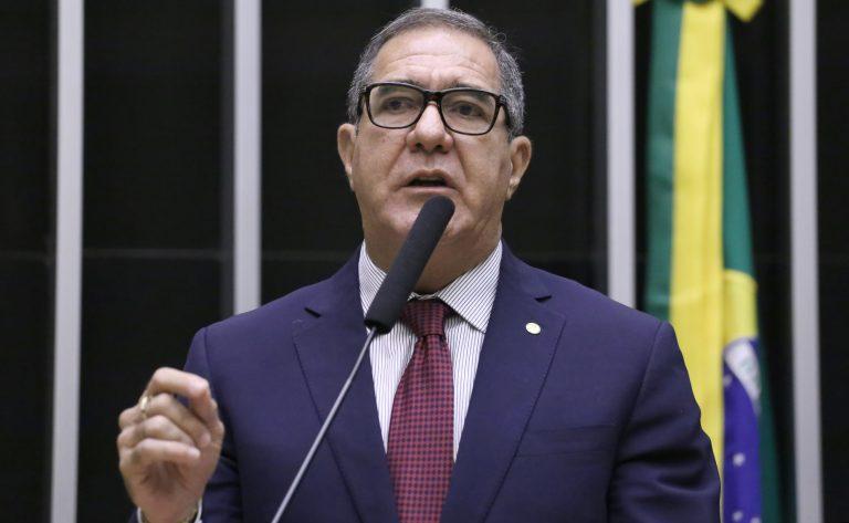 Projeto de Lei para liberar funcionamento do comércio aos domingos e feriados