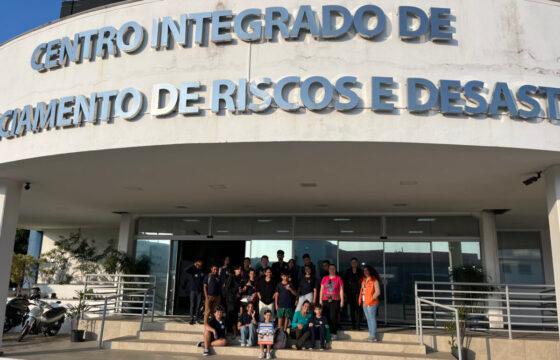 Alunos visitam o Centro Integrado de Gerenciamento de Riscos e Desastres em Santa Catarina