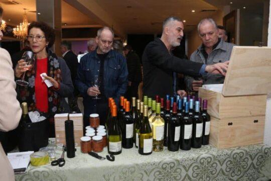 Evento Encontro dos Apreciadores de Vinhos no Lira Tênis Clube
