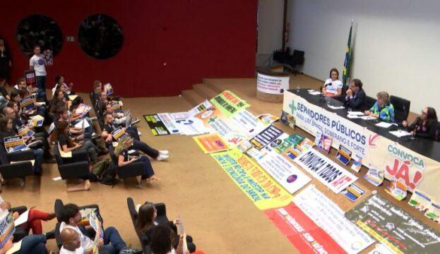 Candidatos aprovados aguardam convocação