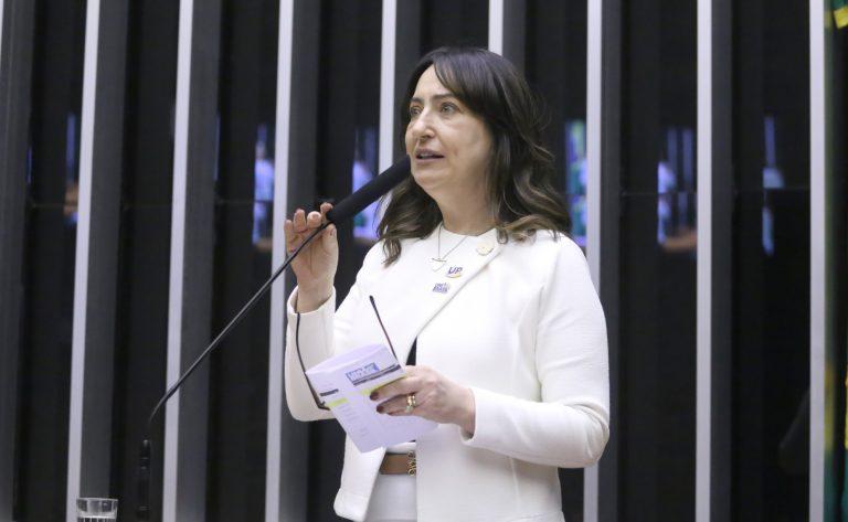 Crianças em atendimento psicológico no SUS