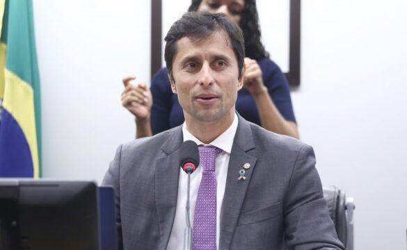 Passagem grátis ou com desconto para bebês e crianças