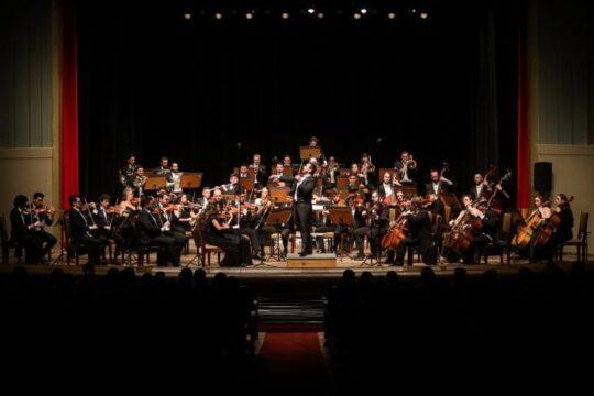 Concerto gratuito da Blumenau Filarmônica em Florianópolis - obras de Glinka, Grøndahl e Tchaikovsky