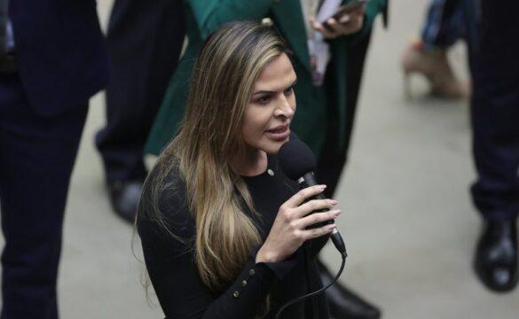 Ilustração de maus-tratos e abandono de idosos