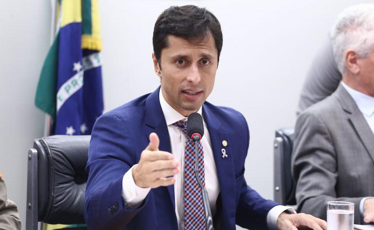 Projeto de Lei 2532/25 - Cuidado Integral às Pessoas Autistas Adultas e Idosas
