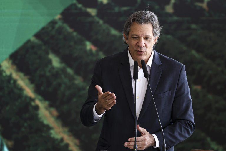 Deputados debatem proposta de tributação de investimentos no agronegócio