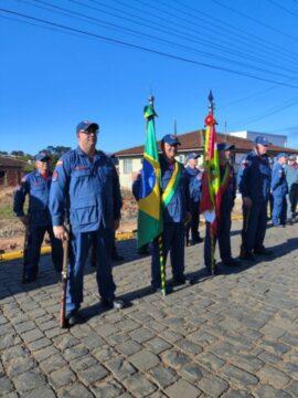 Novas viaturas sendo entregues durante a solenidade de transmissão de comando em Irineópolis