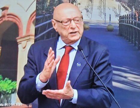 Esperidião Amin recebe título de Cidadão Honorário de Joinville