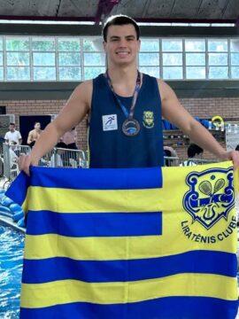 Guilherme Marinho Guglielmo nadando em competição