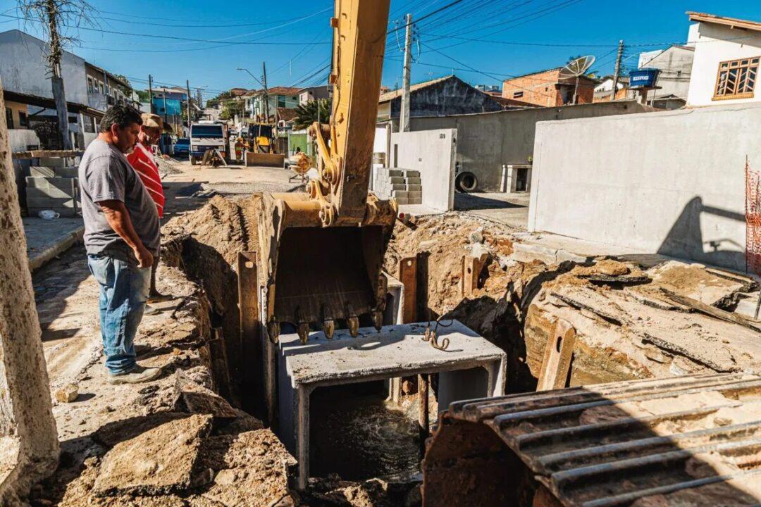 Nova galeria de 4x4 metros na Rua Paulino Júlio de Souza no bairro Ipiranga em São José