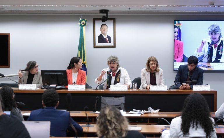 Novos medicamentos para HIV e impacto no acesso pelo SUS