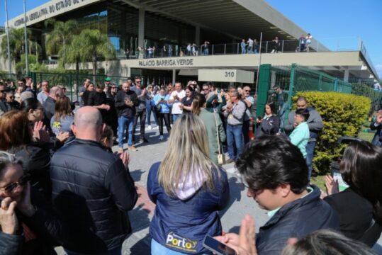Representantes de CFCs discutindo impactos da Portaria do Detran-SC em SC