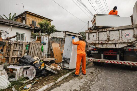Mutirão de Limpeza e Manutenção em São José