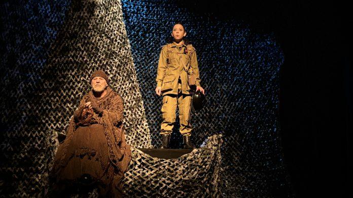 Imagem do espetáculo teatral O Vigia do Grupo O Dromedário Loquaz em Florianópolis