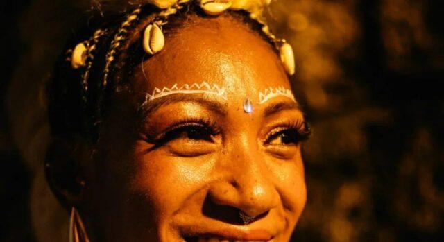 Mulheres participando de oficina de dança afro-brasileira e memória ancestral em São José