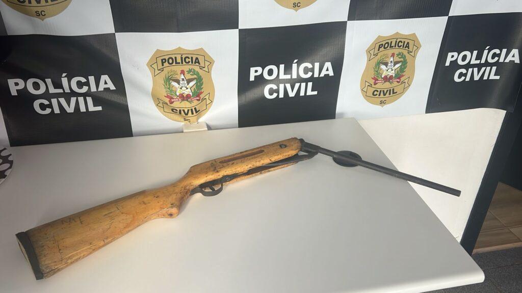Adolescente apreendido pela Polícia Civil em operação policial em Xanxerê