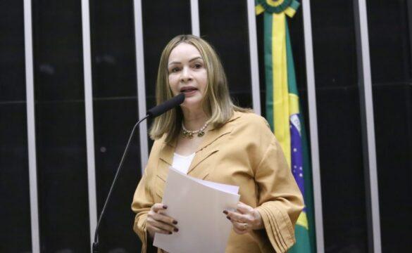 Servidores recebendo pagamentos congelados durante a pandemia