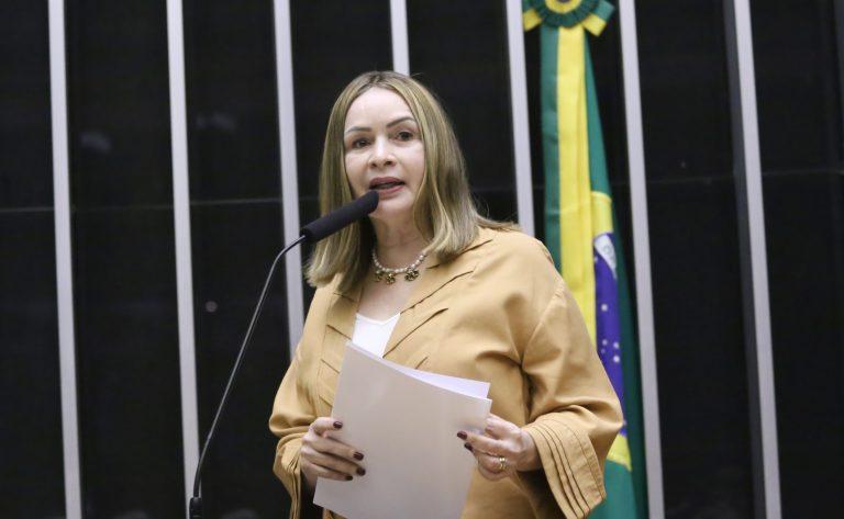 Servidores recebendo pagamentos congelados durante a pandemia