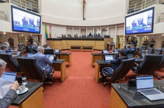 Deputados na Assembleia Legislativa de SC