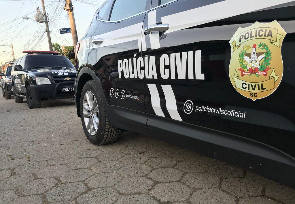 Polícia Civil prende mulher que assediava dentista em Itajaí