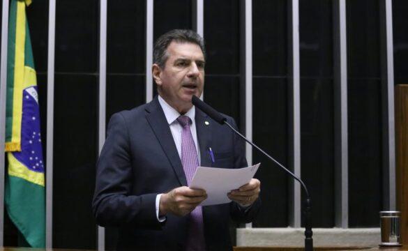 Enfermeiros e técnicos de enfermagem conquistando moradia