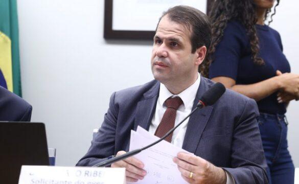 Imagem ilustrativa do projeto de lei que proíbe livrar de punição crimes com violência doméstica
