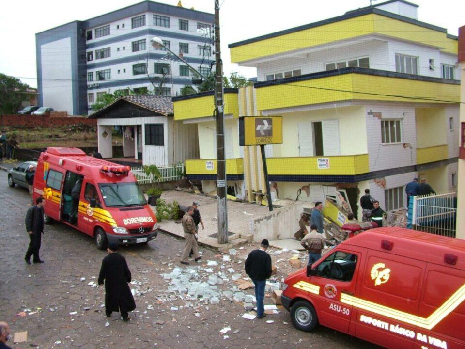 Corpo de Bombeiros Militar em ação de resgate