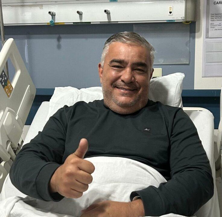 Foto do deputado Sargento Lima sendo internado na UTI