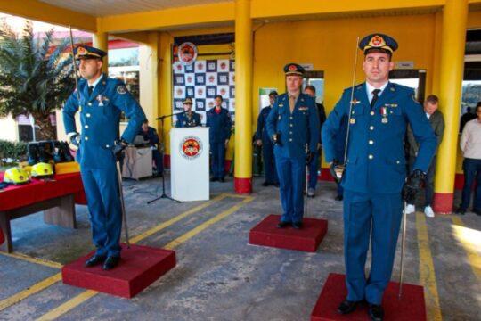 Novos equipamentos e condecorações na 2ª Companhia do CBMSC