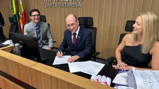 Tribunal Regional do Trabalho da 12ª Região e Associação dos Magistrados do Trabalho da 12ª Região juntos pela inclusão de profissionais negros