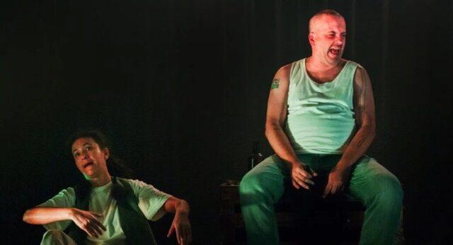 Teatro acessível com tradução em Libras