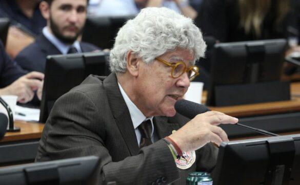 Imagem de uma tenda cigana