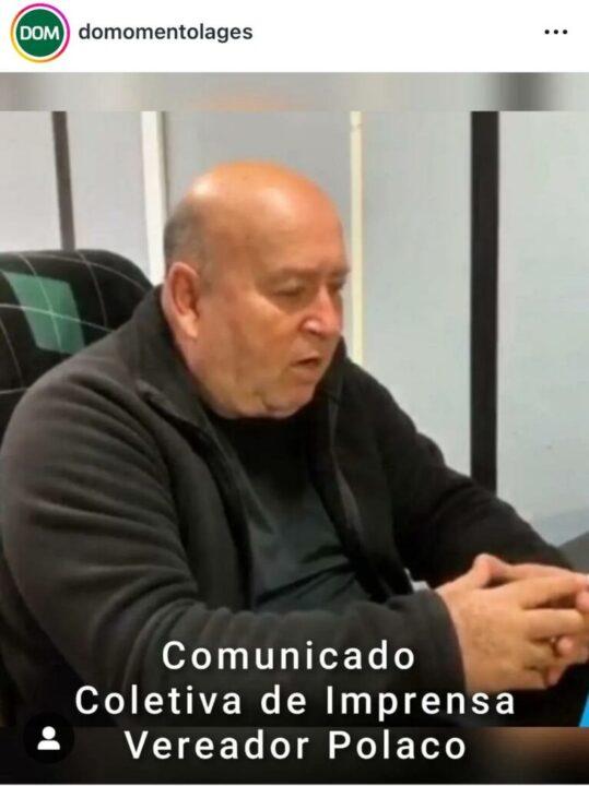 Foto do vereador Polaco discursando na tribuna da Câmara de Lages