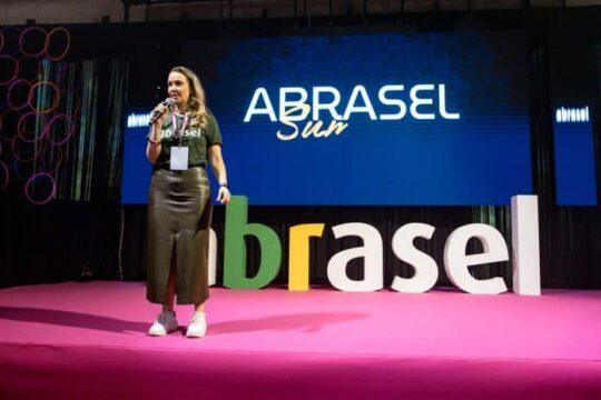 Empresários em evento de alimentação em Santa Catarina