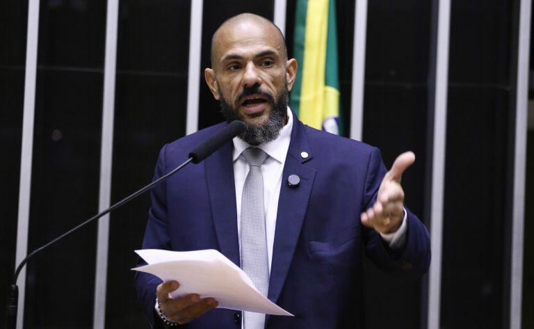 Sala reservada em Instituto Médico Legal para atendimento a idosos vítimas de violência