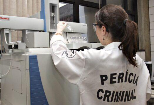 Ilustração representando a autonomia da perícia criminal federal