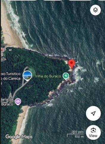 Pai e filho localizados próximos à Praia das Conchas