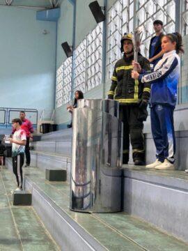 Equipe do CBMSC participando da abertura dos Jogos Escolares Municipais