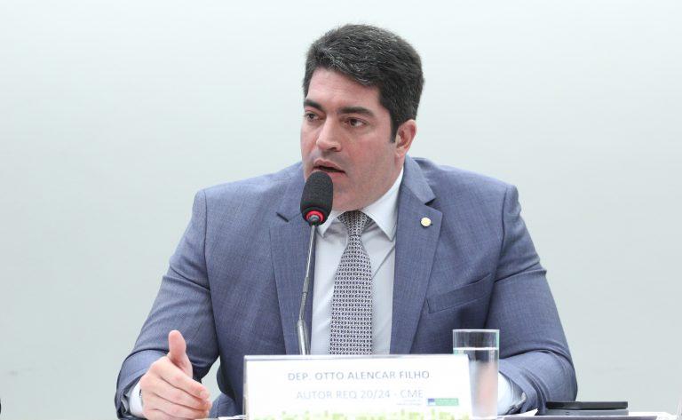 Imagem representativa da aprovação do projeto de lei sobre horário de verão