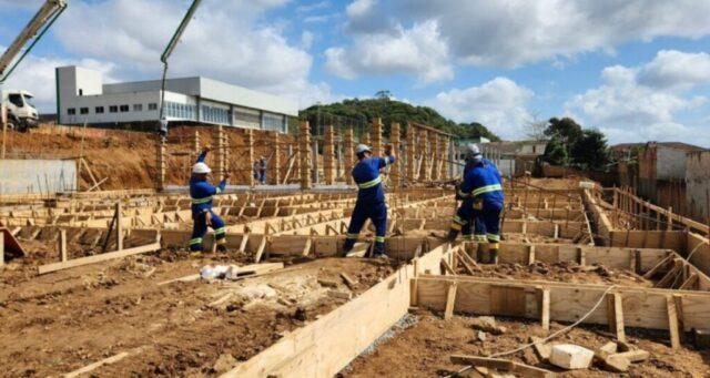 Imagem da construção da UBSF Jardim Edilene e Vila da Saúde em Joinville