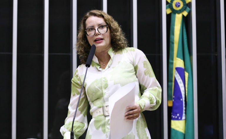 Imagem representativa sobre a importância da educação em Libras para a inclusão social