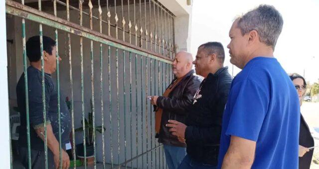Entrega de matrículas de imóveis no Loteamento Morar Bem