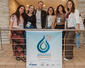 Estudante da UFSC premiada em evento internacional sobre poluentes emergentes