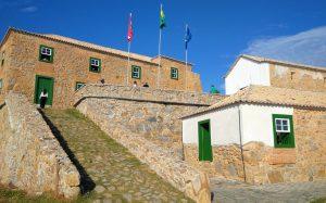 Fortaleza de São José da Ponta Grossa na Praia do Forte