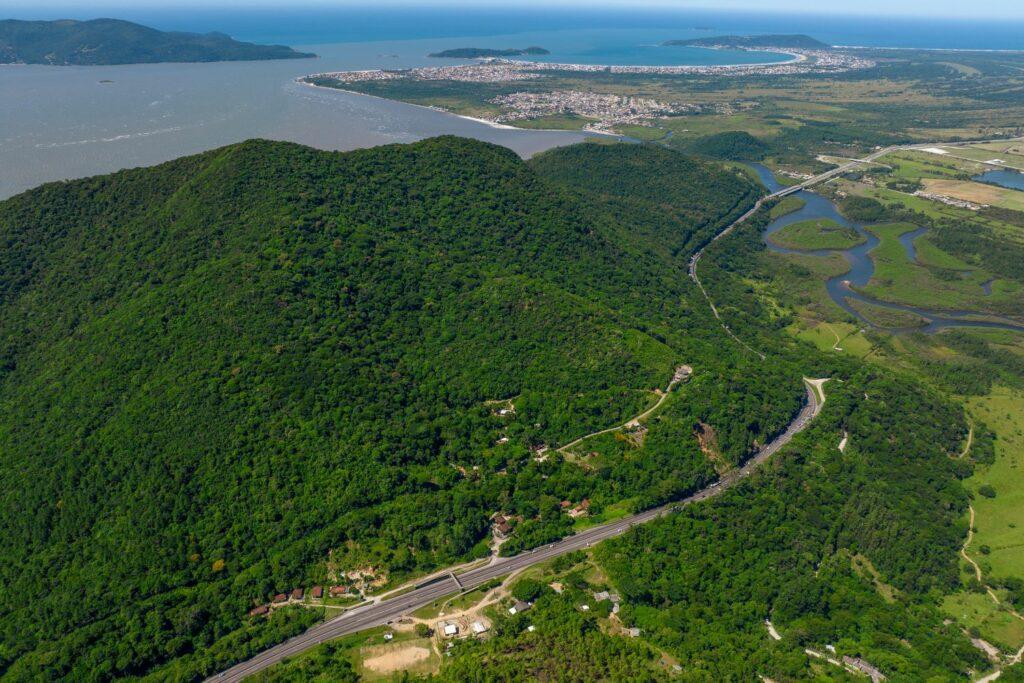 Governador Jorginho Mello apresenta Estudo de Concepção do Contorno do Morro dos Cavalos em Brasília