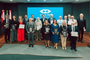 Imagem da homenagem aos 60 anos da Administração na Alesc