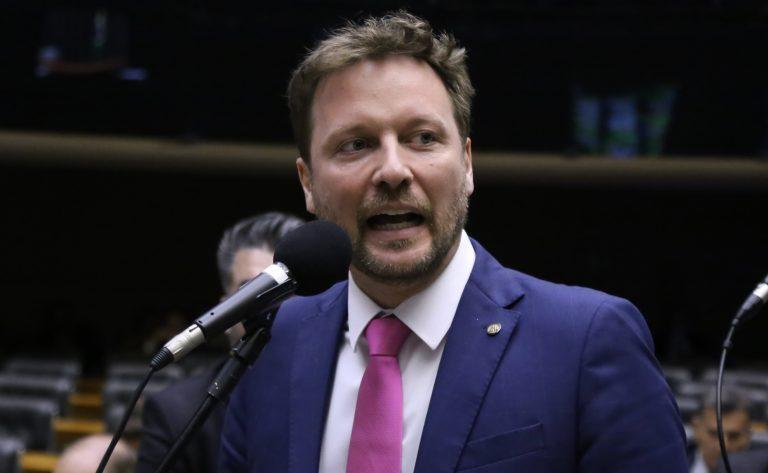 Isenção fiscal para empresas na reconstrução de áreas afetadas por desastres naturais